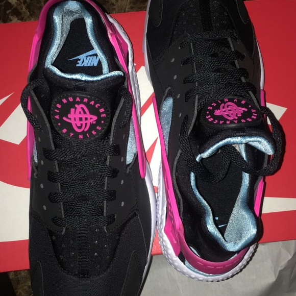 NWT Nike Air Huarache - Picture 5 of 8